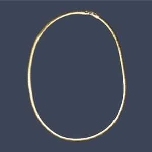 Elegant Gold Tone Vintage Necklace for Women 18"